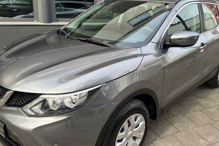 Nissan Qashqai 34.101 km 8.950 &euro; Gelsenkirchen 45899