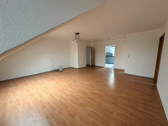 Dachgeschoßwohnung Dortmund Bövinghausen - 4 Zimmer, 77 m&sup2;, 550&euro; | Angebot:26443995
