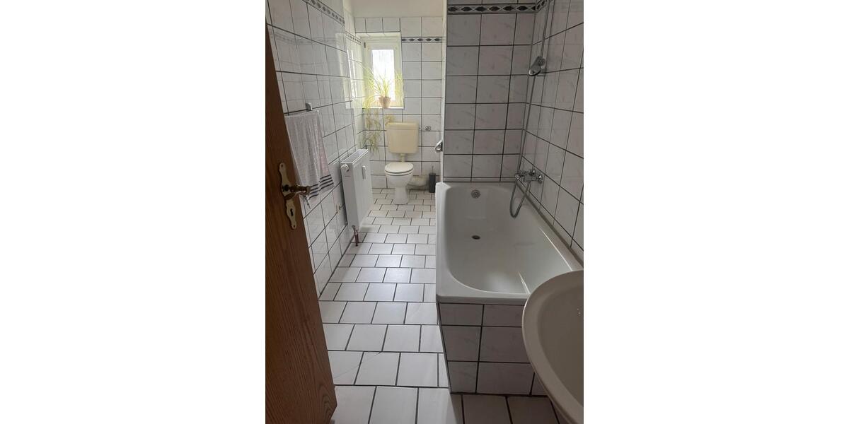 Erdgeschoßwohnung Castrop-Rauxel Bladenhorst - 5 Zimmer, 120 m&sup2;, 330&euro; | Angebot:26034338