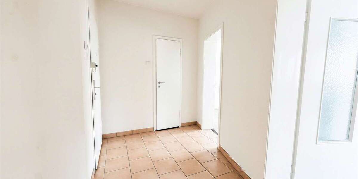 Attraktive 3,5-Zimmer-Erdgeschosswohnung mit Keller, Dachboden & optionaler Garage - Erdgeschoßwohnung Essen Stadtbezirk III | Angebot:27643187