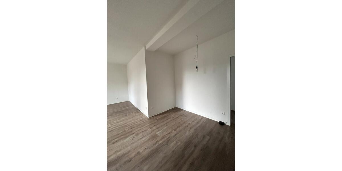 Dachgeschoßwohnung Recklinghausen Berghausen - 4.5 Zimmer, 81 m&sup2;, 1.050&euro; | Angebot:25641730