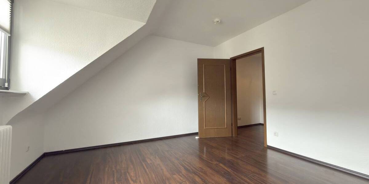 Etagenwohnung Oberhausen Stadtmitte - 3 Zimmer, 70 m&sup2;, 570&euro; | Angebot:26544111