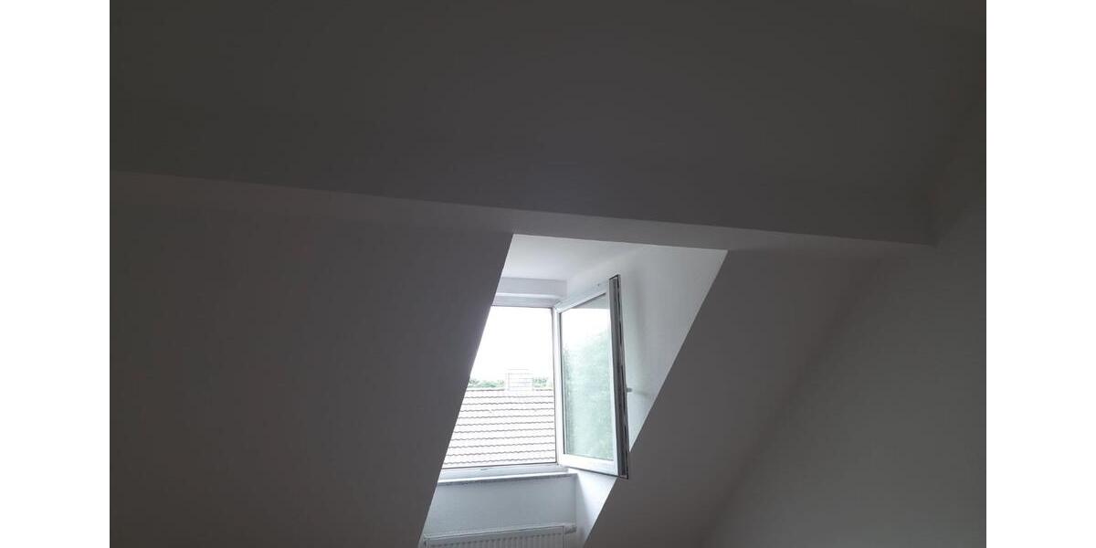 Dachgeschoßwohnung Oberhausen Osterfeld - 4 Zimmer, 85 m&sup2;, 815&euro; | Angebot:27596722