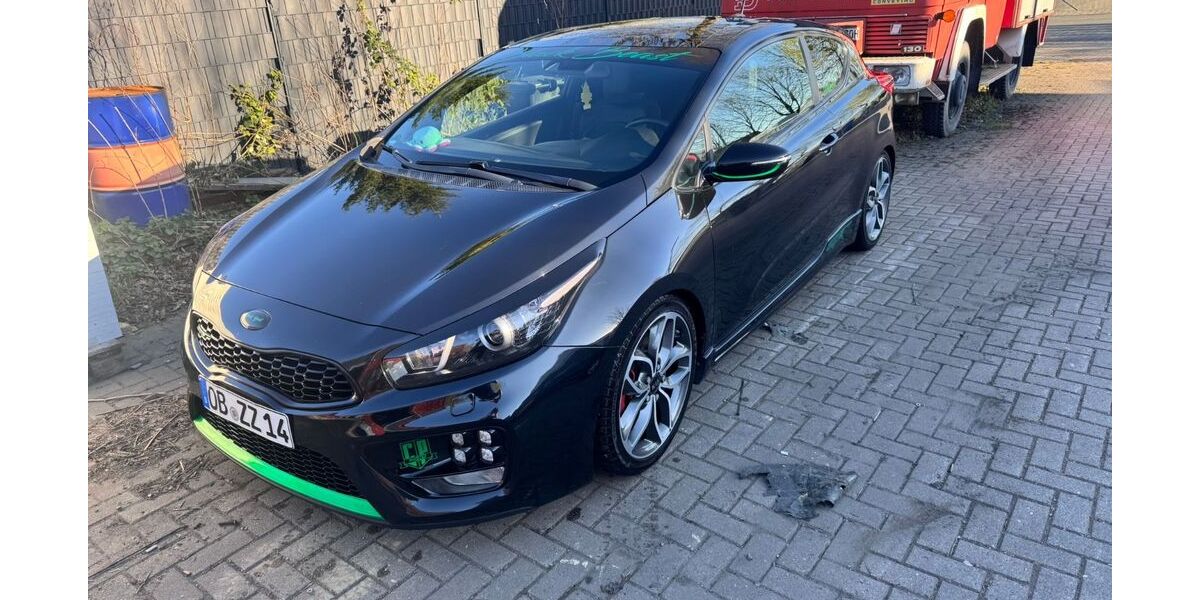 Kia pro ceed / ProCeed 135.000 km 12.500 &euro; Essen 45134