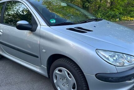 Peugeot 206 164.000 km 950 &euro; Bochum OT Innenstadt 44809