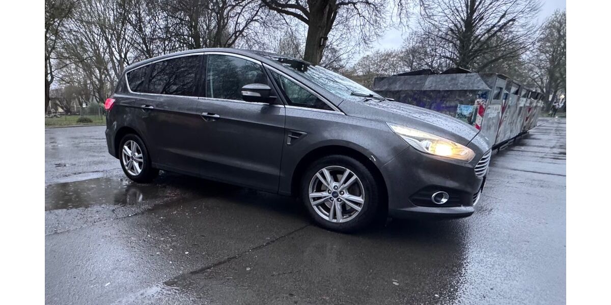 Ford S-Max 135.434 km 9.990 &euro; Dortmund 44328