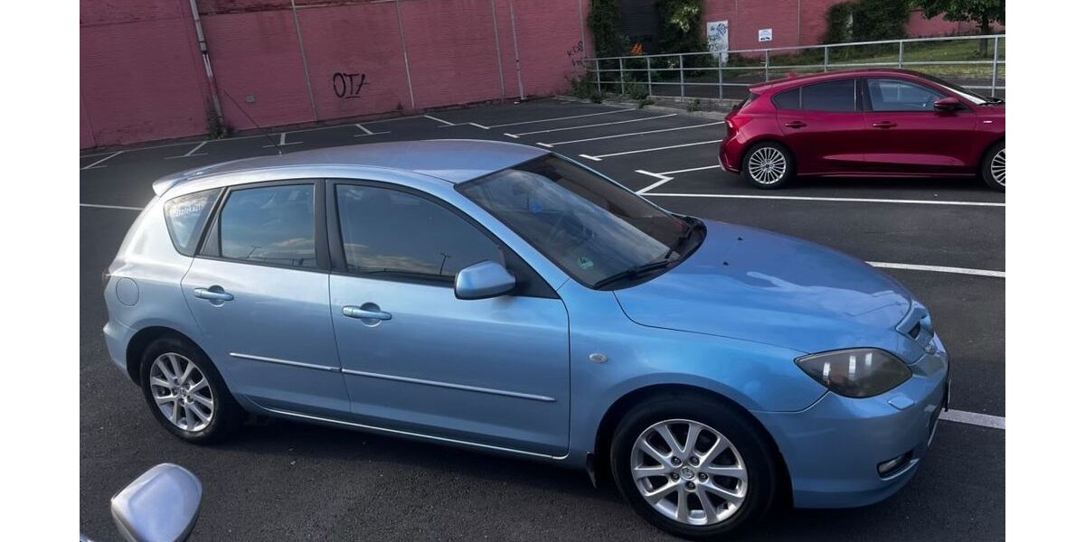 Mazda 3 183.000 km 2.450 &euro; Gladbeck 45968