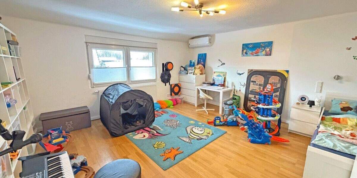Einfamilienhaus Hünxe Krudenburg - 8 Zimmer, 246 m&sup2;, 485.000&euro; | Angebot:25684454