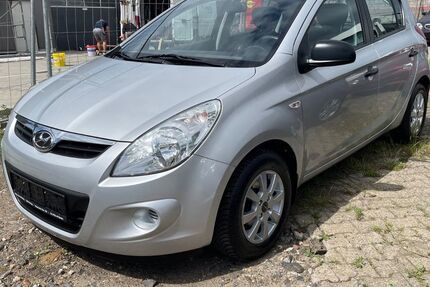 Hyundai i20 94.000 km 4.499 &euro; Lünen 44532