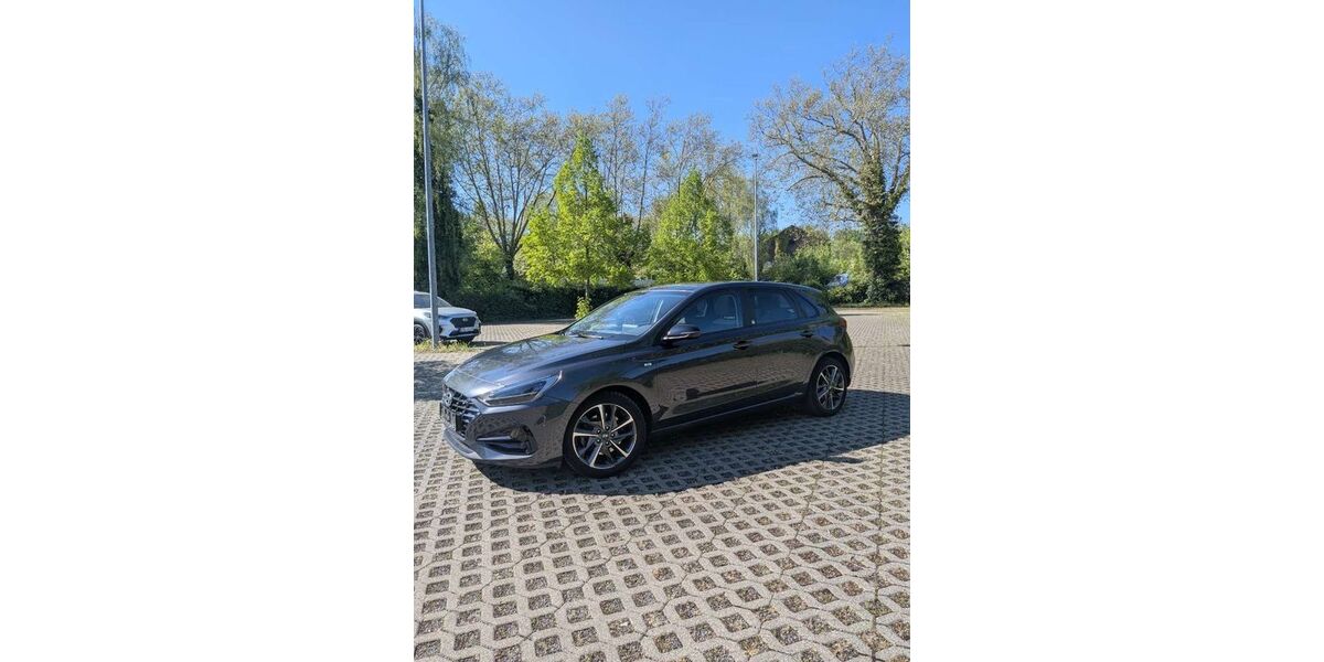 Hyundai i30 78.000 km 16.900 &euro; Dortmund 44319