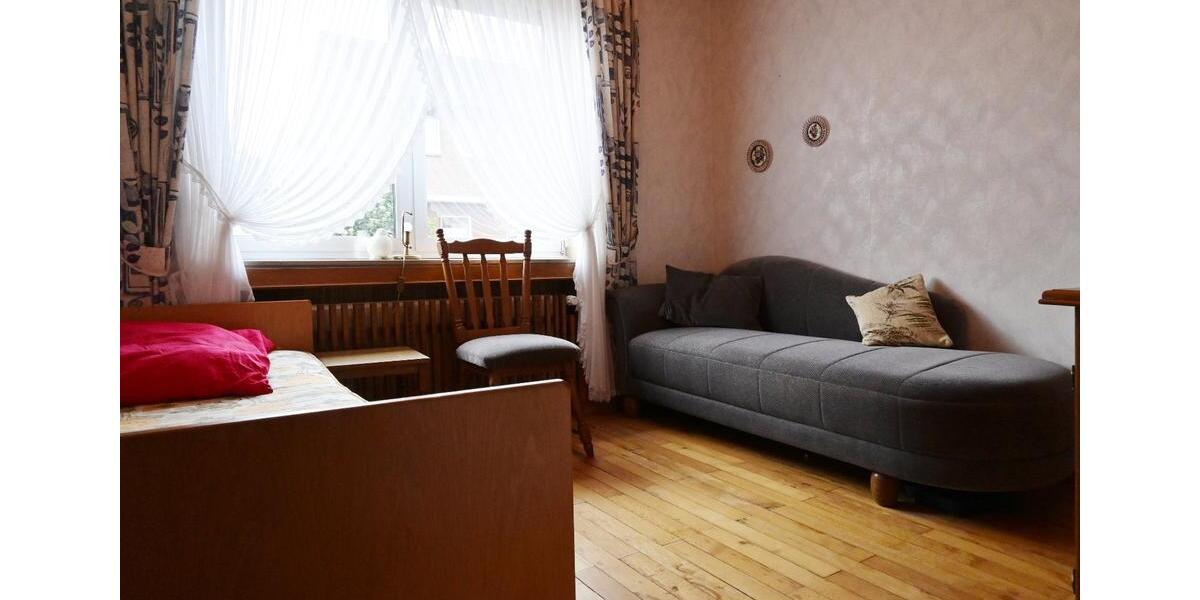 Einfamilienhaus Borken - 9 Zimmer, 158 m&sup2;, 295.000&euro; | Angebot:26906429