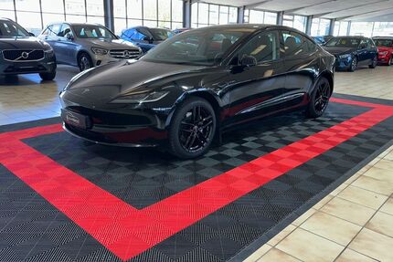 Tesla Model 3 76.500 km 31.500 &euro; Oberhausen 46047