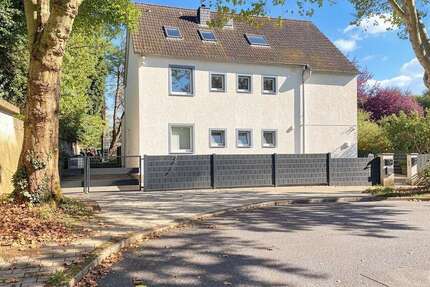 Dreifamilienhaus in Oberhausen-Lirich mit Garten, Dachterrasse und 296 m² Bauland inklusive - Haus Oberhausen Alstaden | Angebot:27493794
