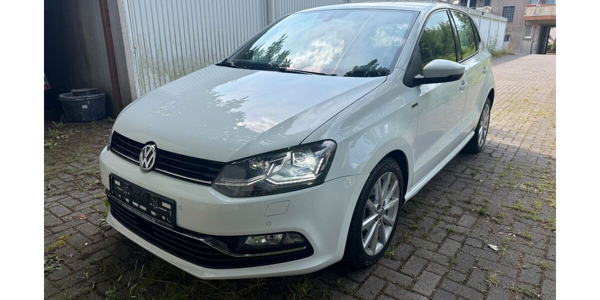 VW Polo 102.396 km 8.900 &euro; Essen 45355