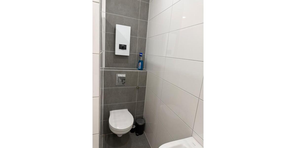 Erdgeschoßwohnung Essen Stadtbezirk V - 1.5 Zimmer, 40 m&sup2;, 400&euro; | Angebot:26453835