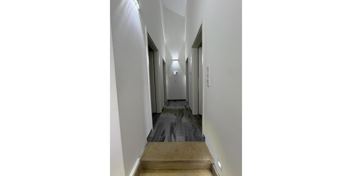 Doppelhaushälfte Essen Stadtbezirk V - 4.5 Zimmer, 150 m&sup2;, 2.800&euro; | Angebot:27615851