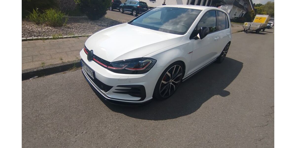 VW Golf 43.500 km 21.300 &euro; Bottrop 46242