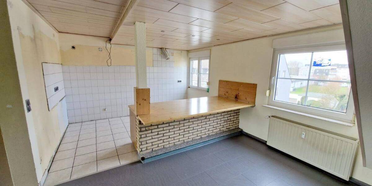 Etagenwohnung Oberhausen Schlad - 3 Zimmer, 100 m&sup2;, 685&euro; | Angebot:26544110