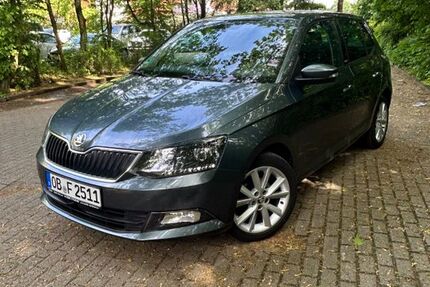 Skoda Fabia 98.000 km 7.900 &euro; Oberhausen 46119