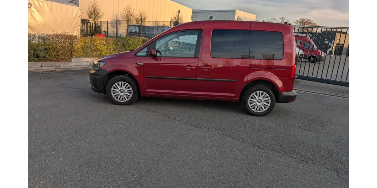 VW Caddy 189.000 km 15.000 &euro; Schermbeck 46514