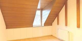 Dachgeschoßwohnung Gelsenkirchen Rotthausen - 4 Zimmer, 95 m&sup2;, 700&euro; | Angebot:27625873