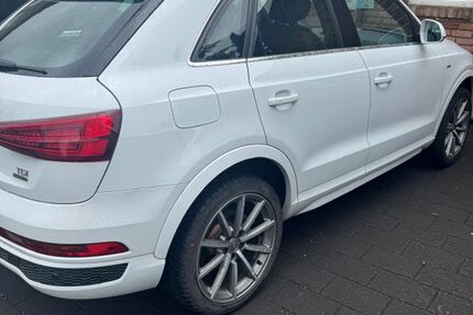 Audi Q3 176.387 km 18.990 &euro; Bochum 44789