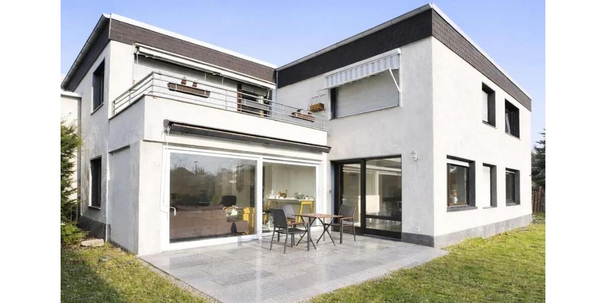 Terrassenwohnung Bochum Laer - 7 Zimmer, 160 m&sup2;, 2.100&euro; | Angebot:26083819