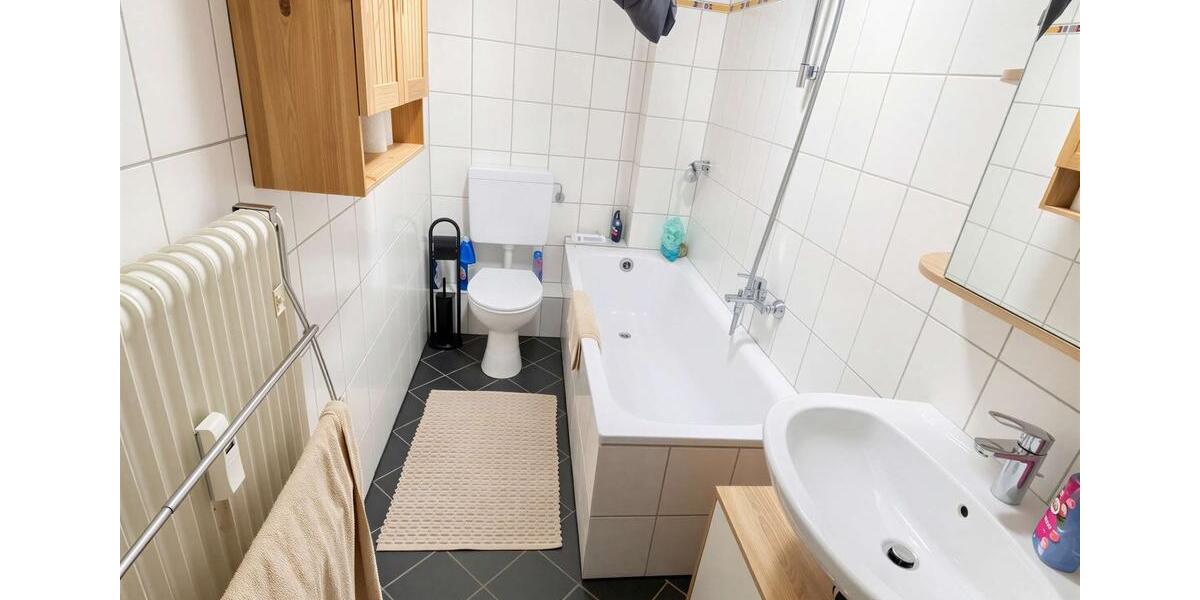 Dachgeschoßwohnung Essen Stadtbezirk IV - 2 Zimmer, 60 m&sup2;, 480&euro; | Angebot:26479441