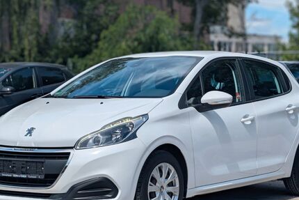 Peugeot 208 85.419 km 5.990 &euro; Dortmund 44149
