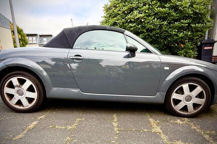Audi TT 129.500 km 8.900 &euro; Bochum 44795