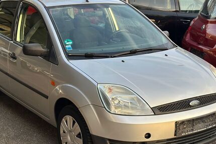 Ford Fiesta 165.000 km 999 &euro; Essen 45326