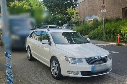 Skoda Superb 166.000 km 7.300 &euro; Castrop-Rauxel 44577