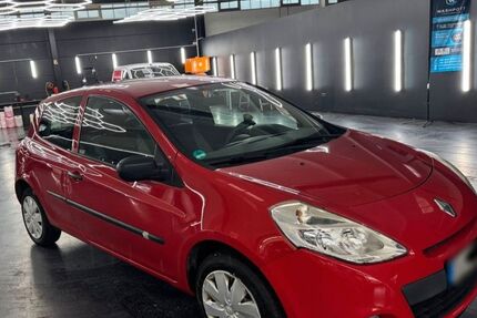 Renault Clio 63.000 km 2.200 &euro; Dortmund 44263