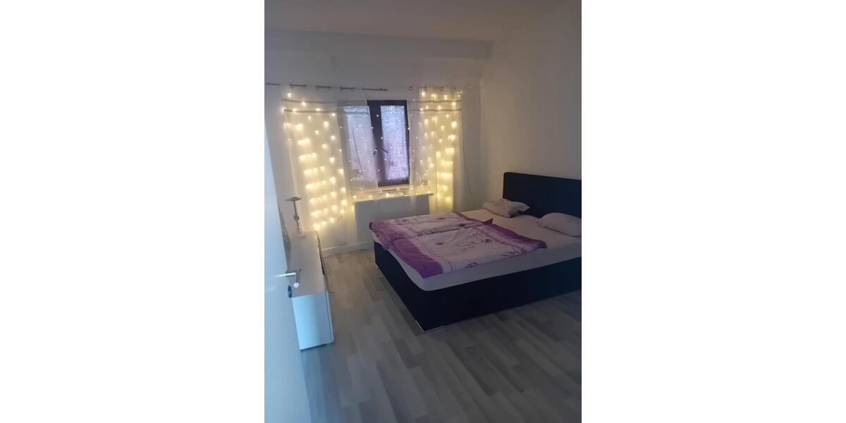 Etagenwohnung Gelsenkirchen Gelsenkirchen-Mitte - 3 Zimmer, 75 m&sup2;, 550&euro; | Angebot:27626012
