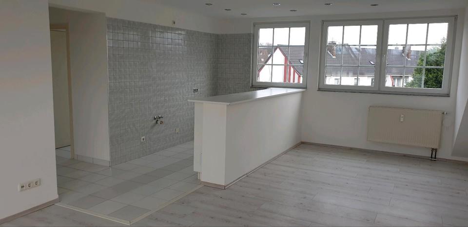 Dachgeschoßwohnung Dinslaken - 2.5 Zimmer, 63 m&sup2;, 770&euro; | Angebot:26478118