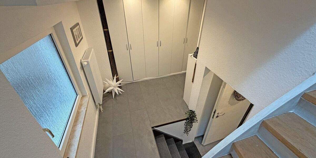 Einfamilienhaus Hünxe Krudenburg - 8 Zimmer, 246 m&sup2;, 485.000&euro; | Angebot:25684454