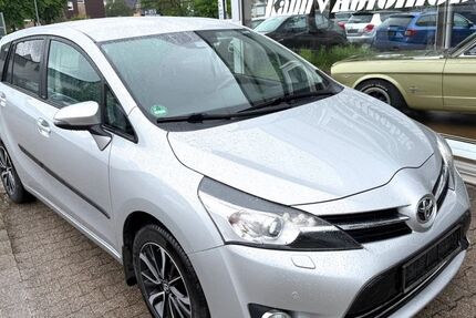 Toyota Verso 125.000 km 13.299 &euro; Gladbeck 45966