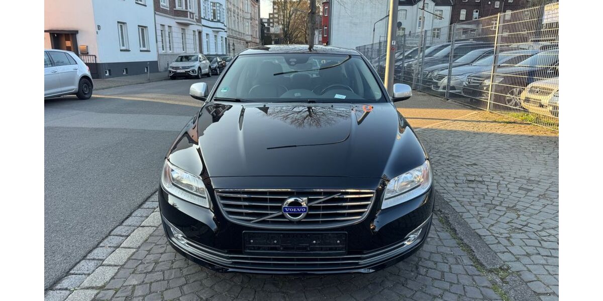 Volvo S80 123.000 km 13.999 &euro; Gelsenkirchen 45879
