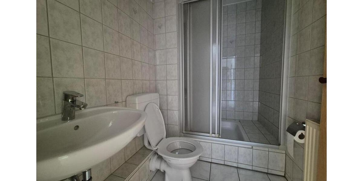 Dachgeschoßwohnung Bochum Günnigfeld - 3 Zimmer, 68 m&sup2;, 480&euro; | Angebot:26444038