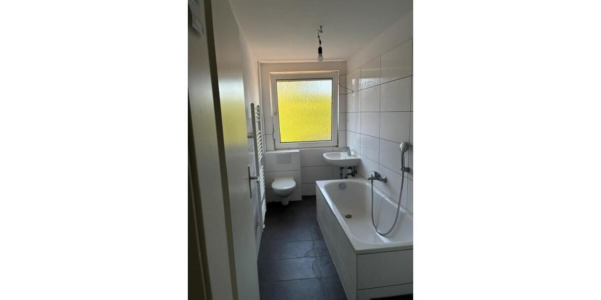 Dachgeschoßwohnung Gelsenkirchen Gelsenkirchen-Mitte - 2 Zimmer, 51 m&sup2;, 411&euro; | Angebot:26287799