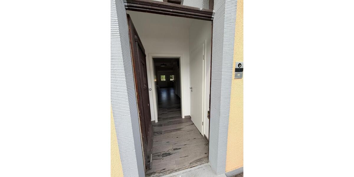 Doppelhaushälfte Essen Stadtbezirk V - 4.5 Zimmer, 150 m&sup2;, 2.800&euro; | Angebot:27615851