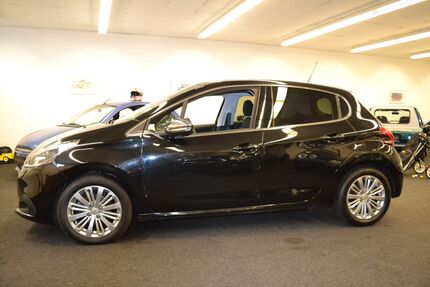 Peugeot 208 101.000 km 8.999 &euro; Mülheim-Speldorf 45478