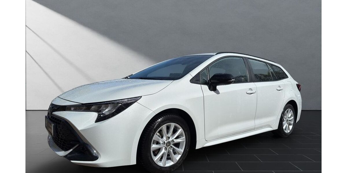 Toyota Corolla 17.008 km 25.950 &euro; Dinslaken 46537