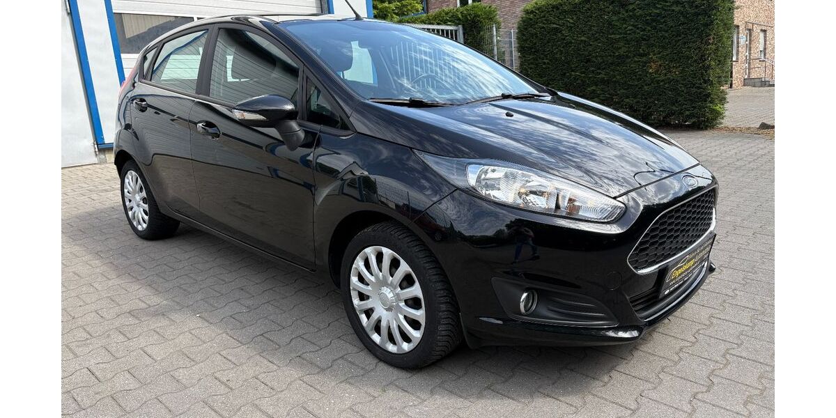 Ford Fiesta 82.000 km 7.890 &euro; Oer-Erkenschwick 45739