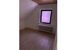 Dachgeschoßwohnung Oberhausen Biefang - 3.5 Zimmer, 72 m&sup2;, 860&euro; | Angebot:26336385