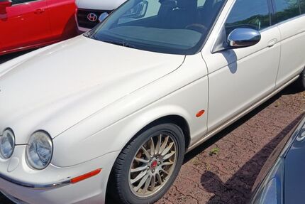 Jaguar S-Type 237.000 km 2.490 &euro; Recklinghausen 45659