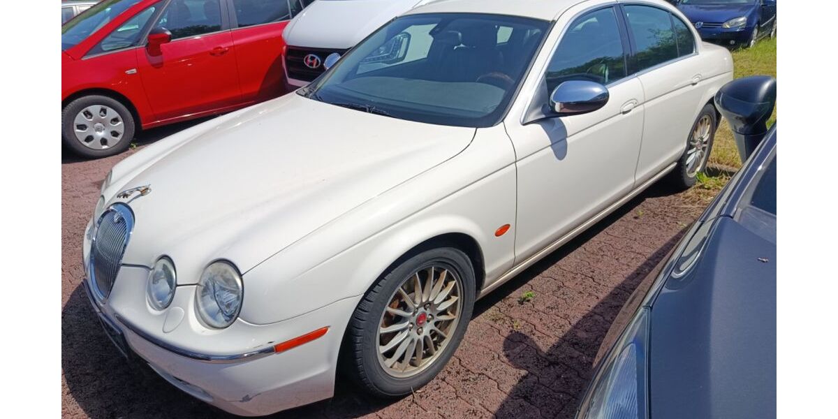 Jaguar S-Type 237.000 km 2.490 &euro; Recklinghausen 45659