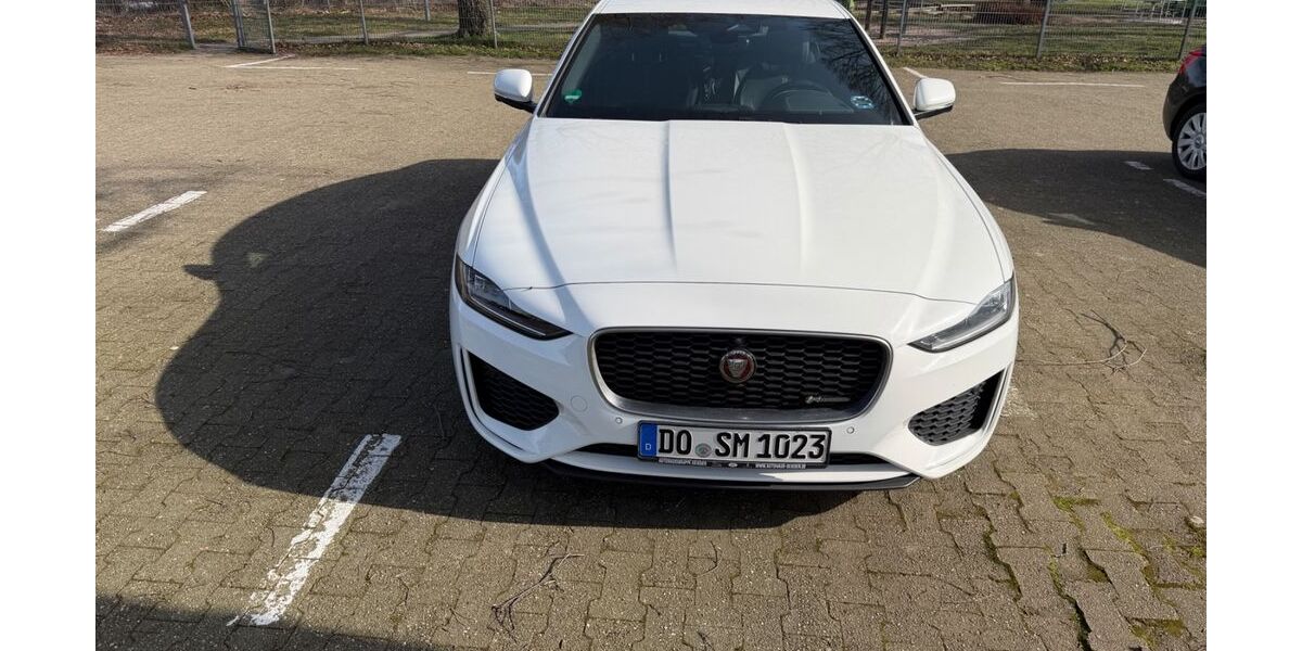 Jaguar XE 52.000 km 22.500 &euro; dortmund 44329