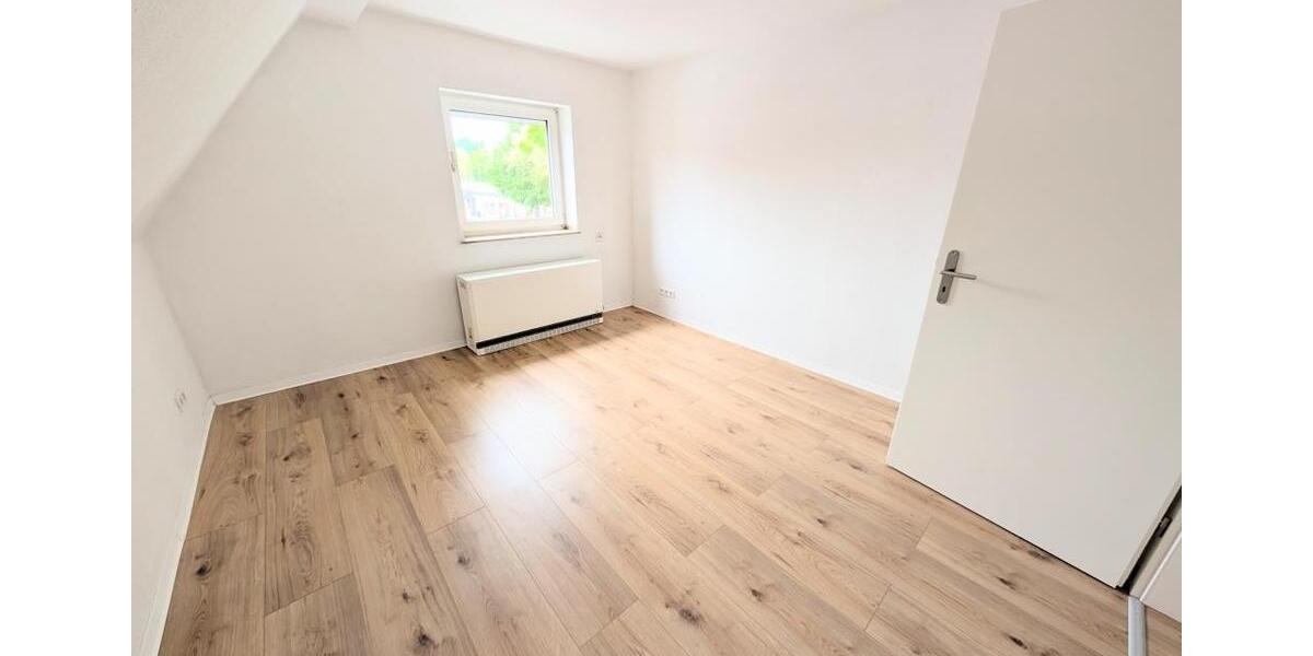 Dachgeschoßwohnung Marl Alt-Marl - 3.5 Zimmer, 56 m&sup2;, 370&euro; | Angebot:26449950