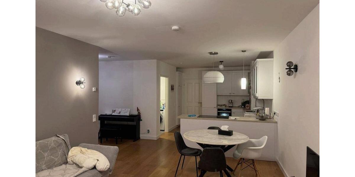 Etagenwohnung Bochum - 3 Zimmer, 102 m&sup2;, 1.100&euro; | Angebot:27626636